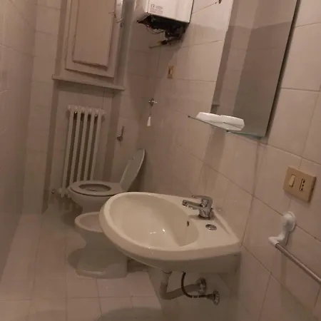 شقة Finestra Sul Corso -appartamenti E *