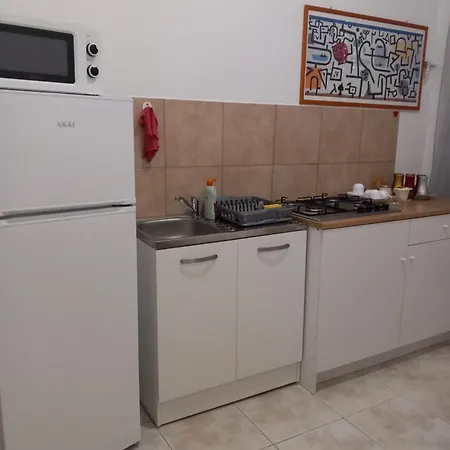 Finestra Sul Corso -appartamenti E شقة فالكونارا ماريتيما