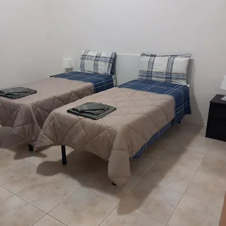 Finestra Sul Corso -appartamenti E * فالكونارا ماريتيما