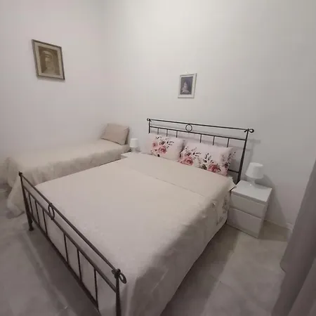 Finestra Sul Corso -appartamenti E Apartment Falconara Marittima