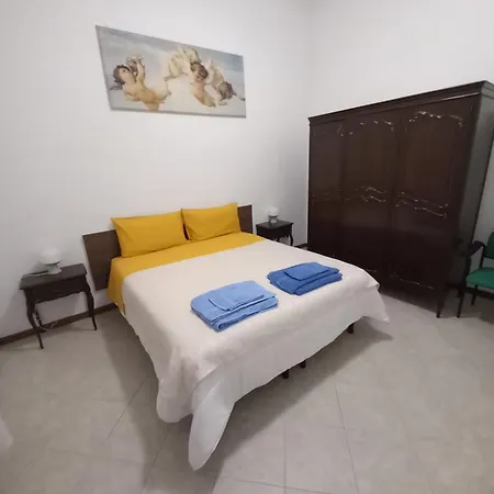 Finestra Sul Corso -appartamenti E *