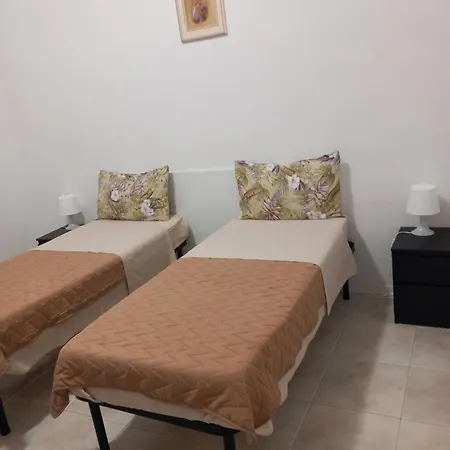 Finestra Sul Corso -appartamenti E Falconara Marittima