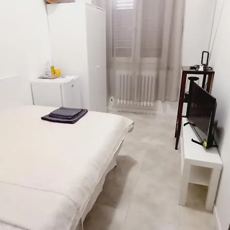 Apartment Finestra Sul Corso -appartamenti E *