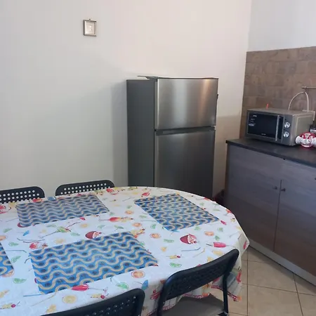 Apartment Finestra Sul Corso -appartamenti E Falconara Marittima